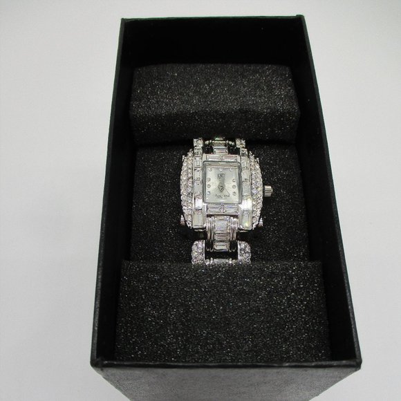 Victoria Wieck Accessories - VICTORIA WIECK Pave & Baguette Crystal -